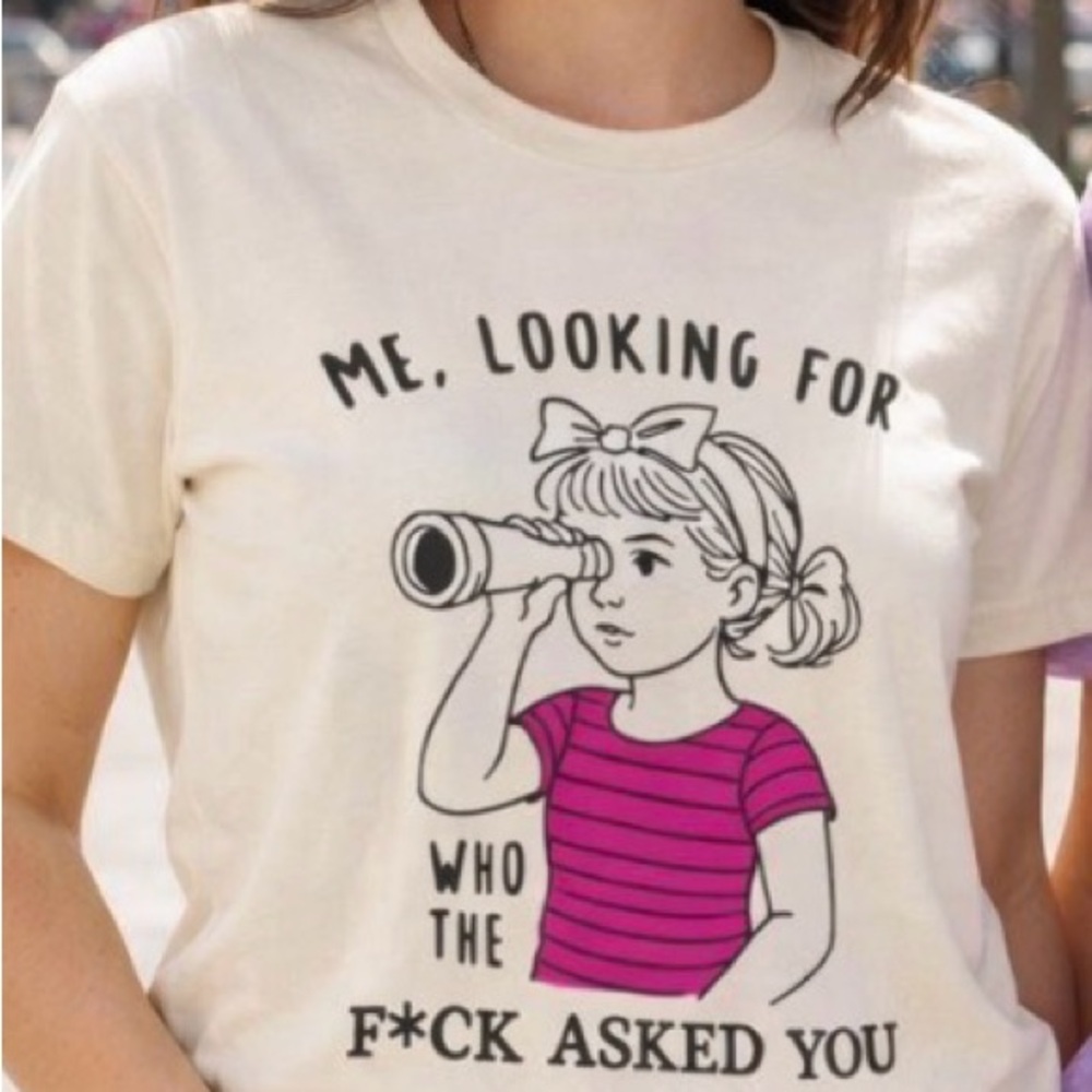 Cream and Pink Graphic Tee with Smart comment
